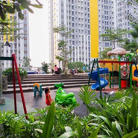 Simply Minimalist 2Br The Springlake Summarecon Apartment By Travelio Bekasi Zewnętrze zdjęcie